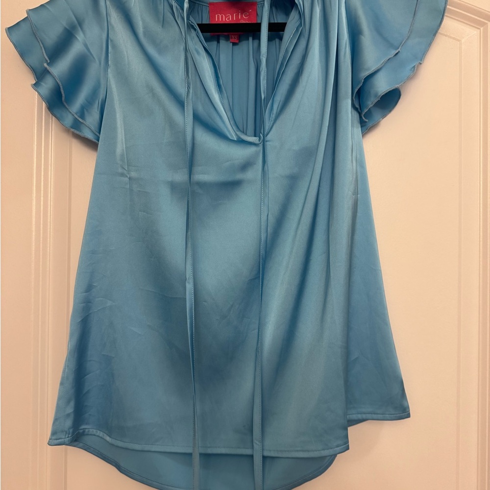 Victoria Dunn Women's Top